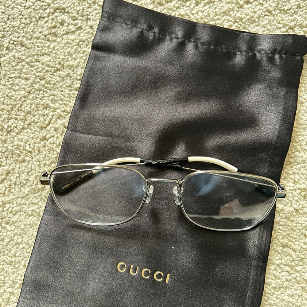 Gucci Eyeglass Frames - Picture 3 of 3